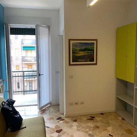 Cozy 1-Room Studio In Giambellino Milán Exterior foto