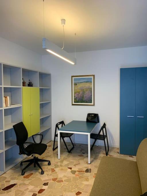 Cozy 1-Room Studio In Giambellino Milán Exterior foto