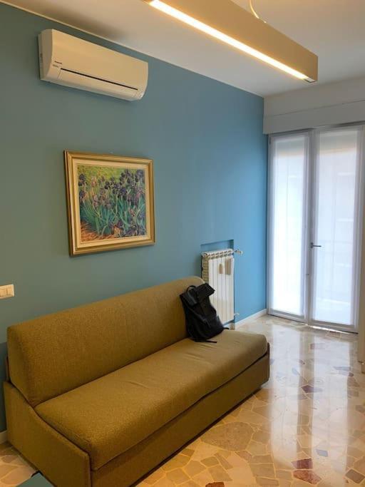 Cozy 1-Room Studio In Giambellino Milán Exterior foto